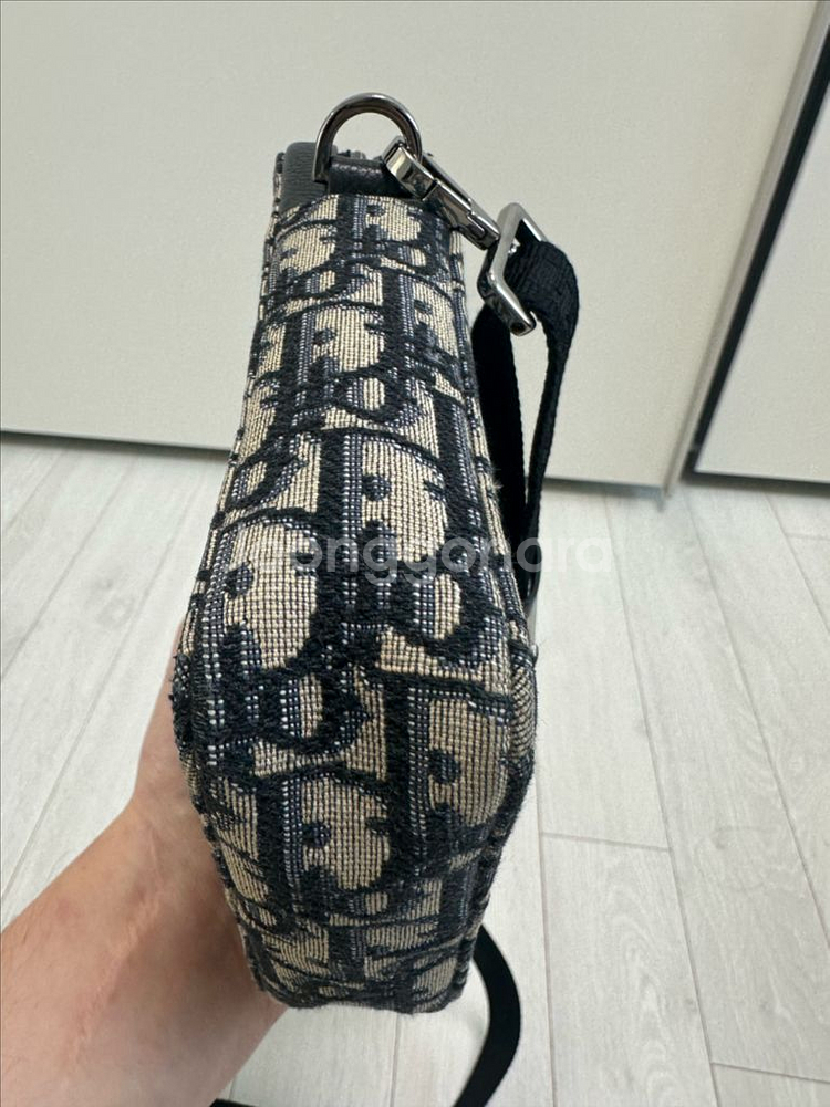 디올 오블리크 파우치 메신저백 상태굿--4