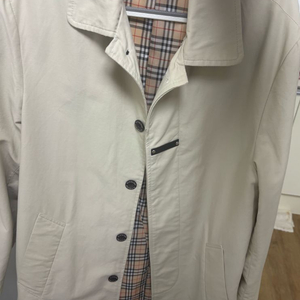 (새상품급)버버리 맥 트렌치코트