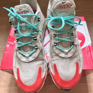 나이키 에어맥스 270리액트 255 이미지