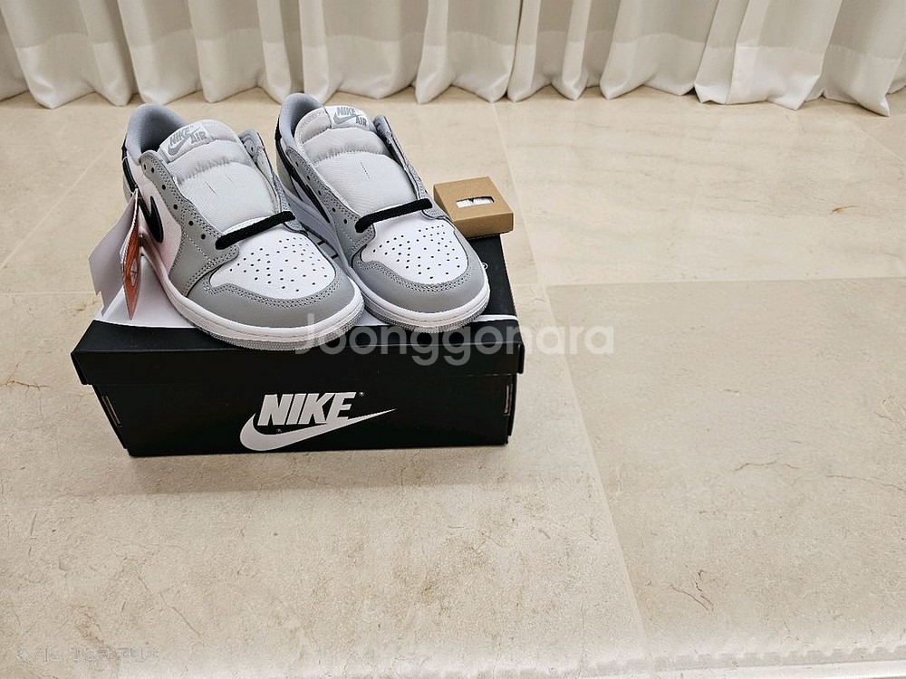 [255] 조던 1 로우 OG 울프 그레이 앤 화이트--0