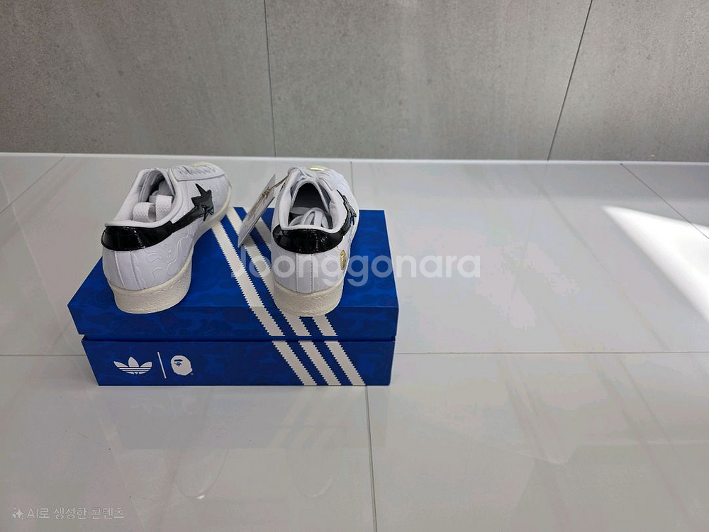 아디다스x베이프 슈퍼스타 빈티지 클라우드 화이트 블랙--2