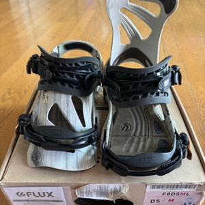 1718 FLUX DS LTD M 플럭스 바인딩 M