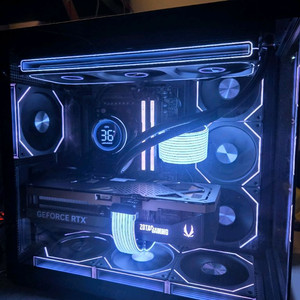 라이젠7 9800X3D RTX5080 본체급매