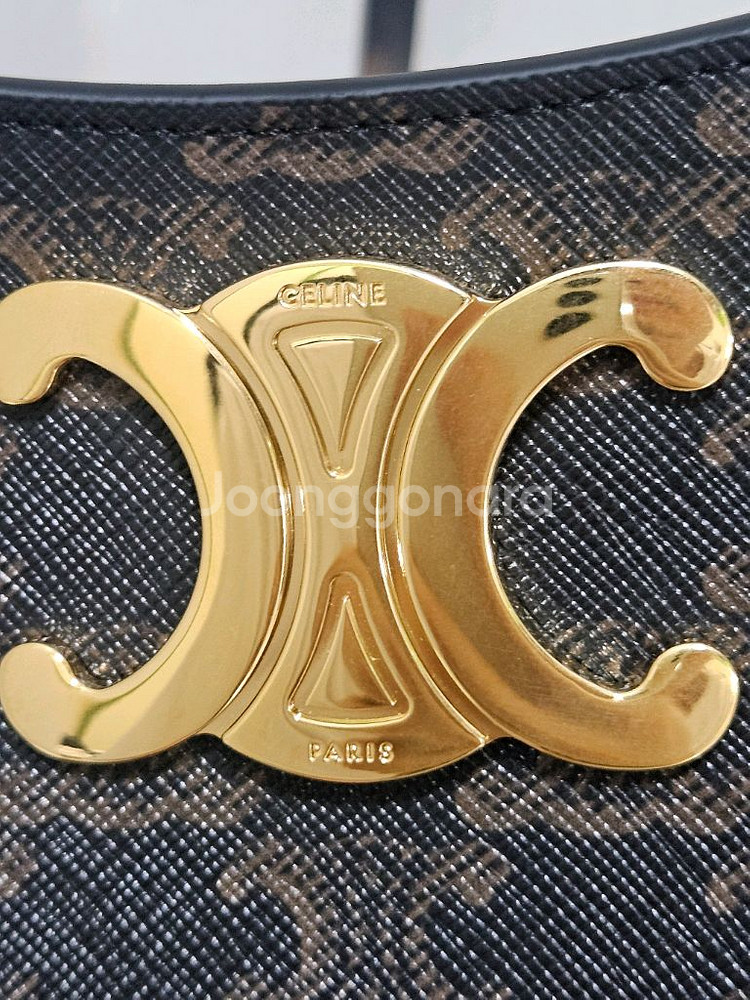 [새상품] 셀린느 틸리백 Black tan--2