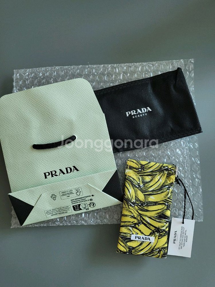프라다 립스틱 파우치 + 쇼핑백--0