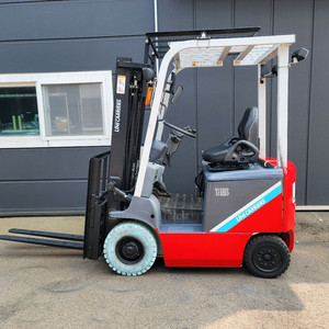 최상급 유니케리어 1.5톤 전동지게차 판매