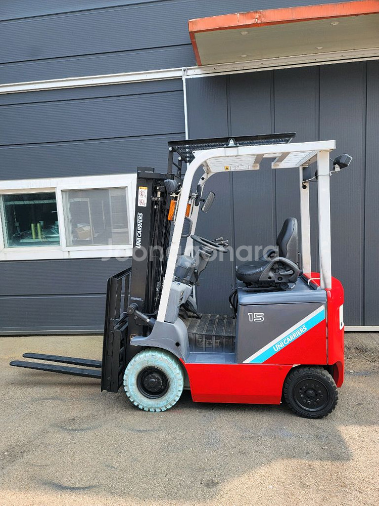 최상급 유니케리어 1.5톤 전동지게차 판매--1