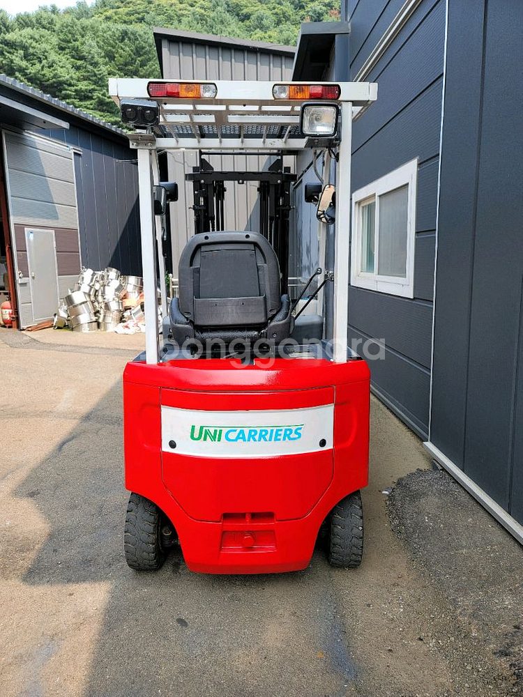 최상급 유니케리어 1.5톤 전동지게차 판매--3