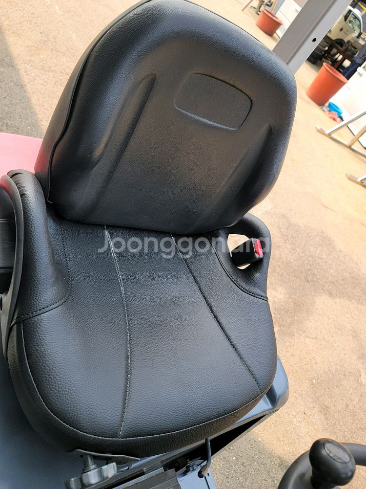 최상급 유니케리어 1.5톤 전동지게차 판매--7