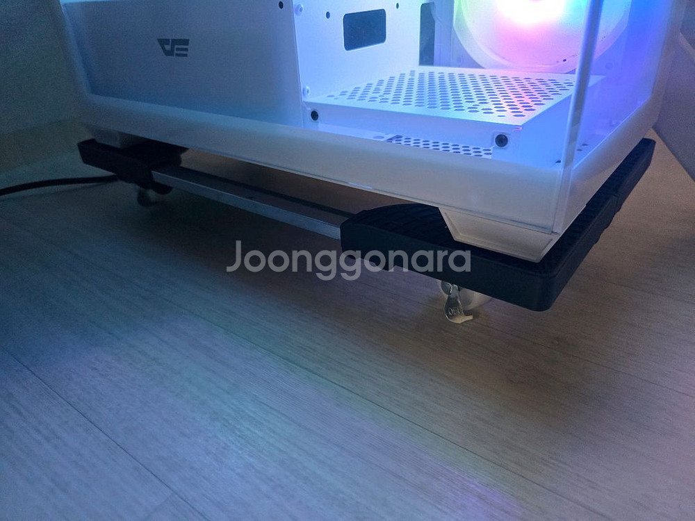 데스크탑 라이젠7 5700X/RX 9070 XT/1TB--5