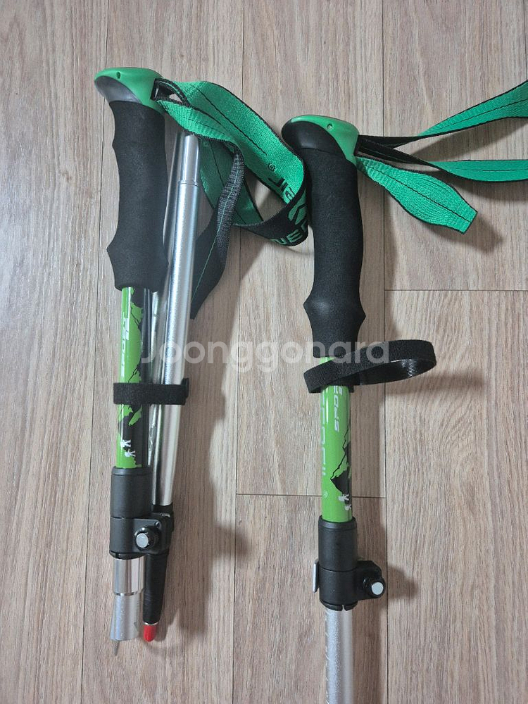 등산용 고급 경량 3단 트래킹 스틱. 새제품입니다.--2