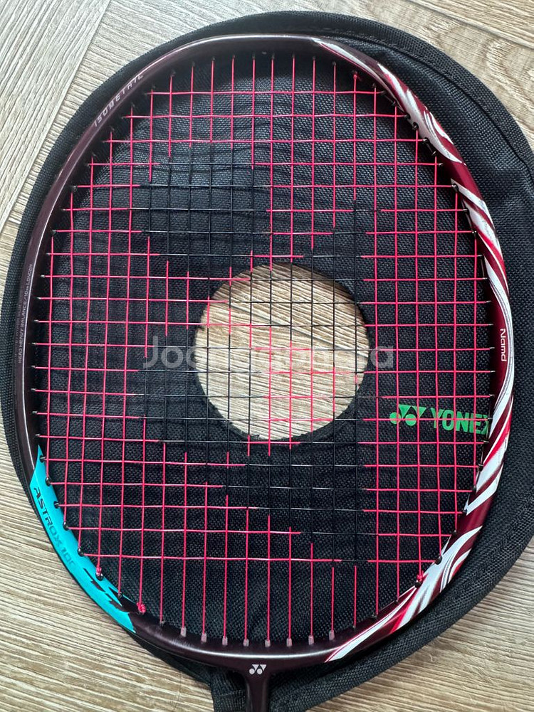 요넥스 아스트록스 100zz 쿠레나이 4u--2