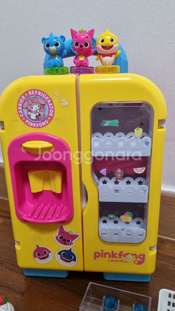 핑크퐁 아기상어 냉장고 캐리어 3000원--0