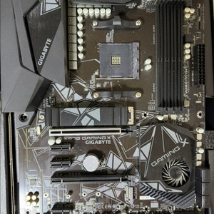기가바이트 X570 게이밍 X 메인보드