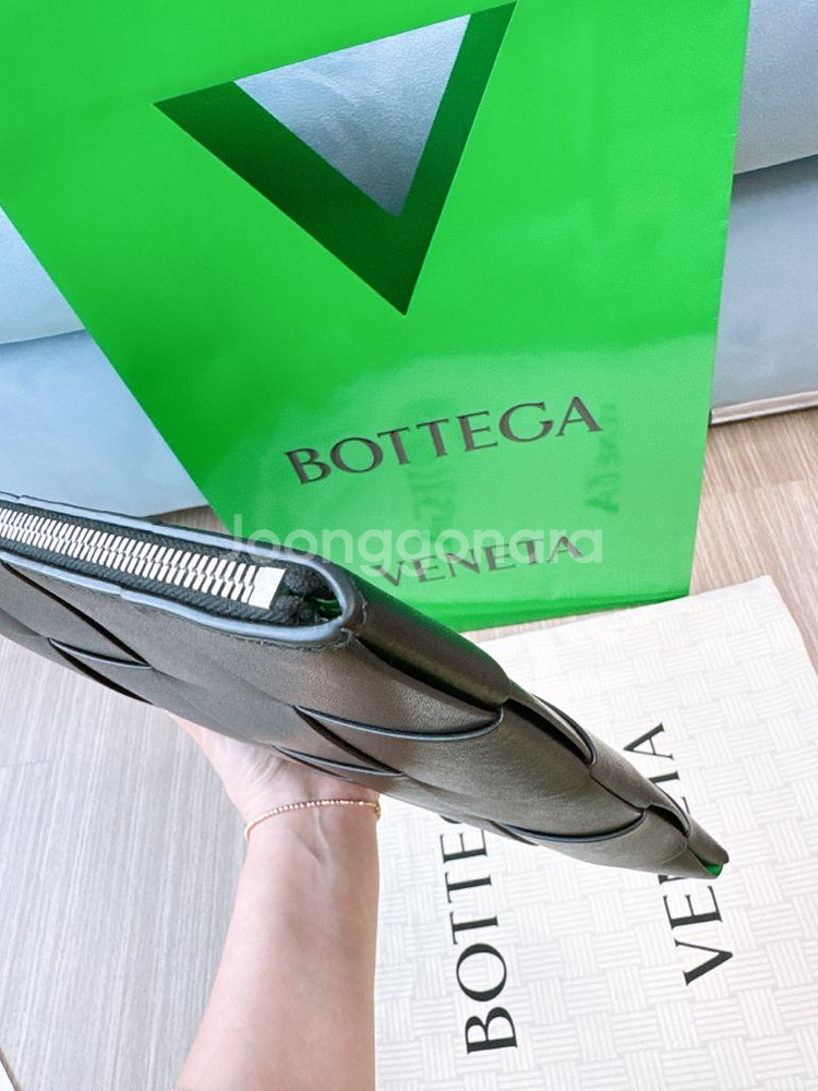 보테가베네타 카세트플랫파우치 클러치 (라지)--4