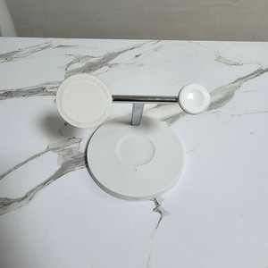 밸킨 맥세이프 충전기 3in1