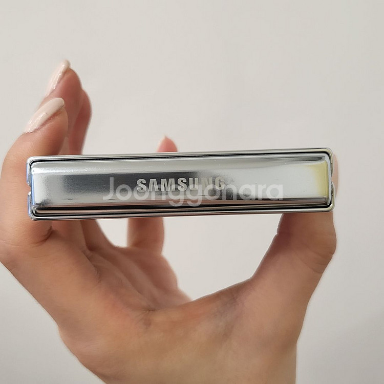 갤럭시 Z플립5 / S급 / 9-23--2