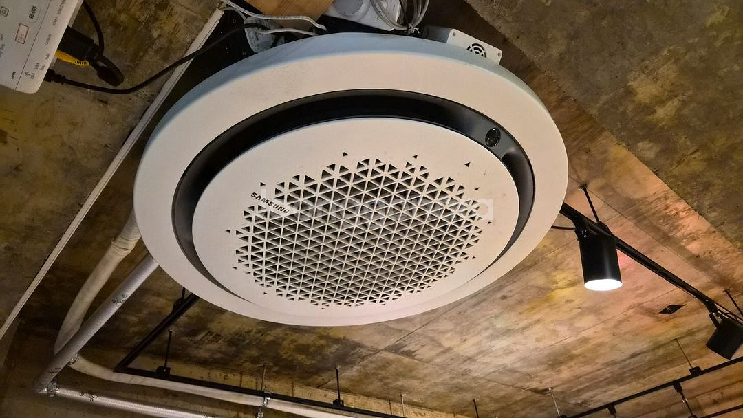 삼성 25평형 냉난방기 천장형 팝니다--0