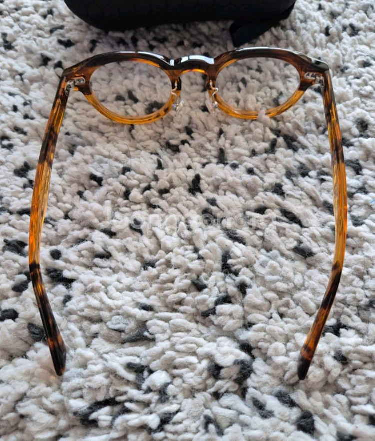 명품스타일 최고급 브라운 뿔테 안경. 새제품--3