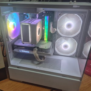 RTX4060 라이젠5600 게이밍 본체 싸게팔아요
