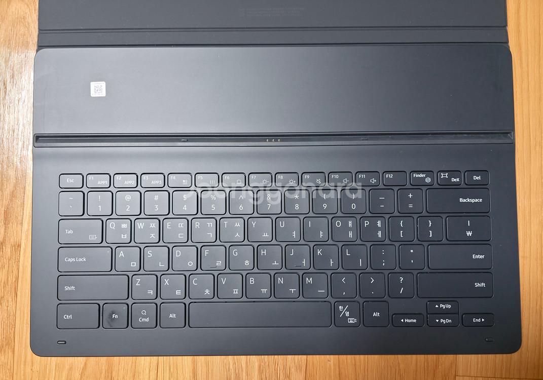 갤럭시탭 S9 울트라 북커버 키보드 EF-DX910--3