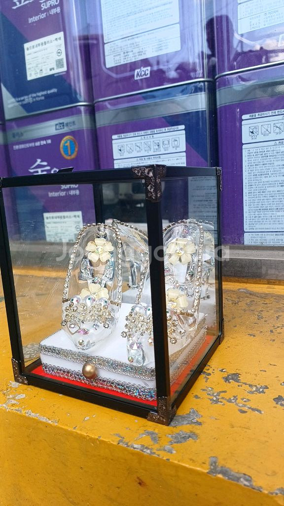 신발모형. 유리구두. 거의 새것. 16. 16. 19--2