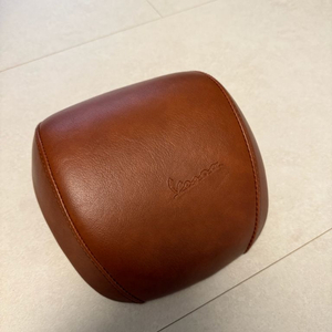 (미사용,새제품) 베스파 Vespa 탑박스 등받이 각인