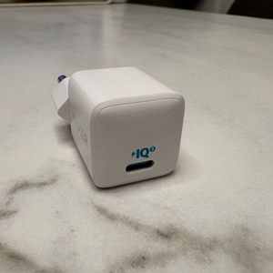 앤커 초소형 20w C타입 충전아답터