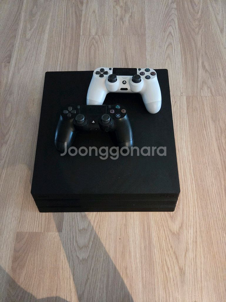 PS4 Pro 1TB+VR 풀세트(풀박스)팝니다--4