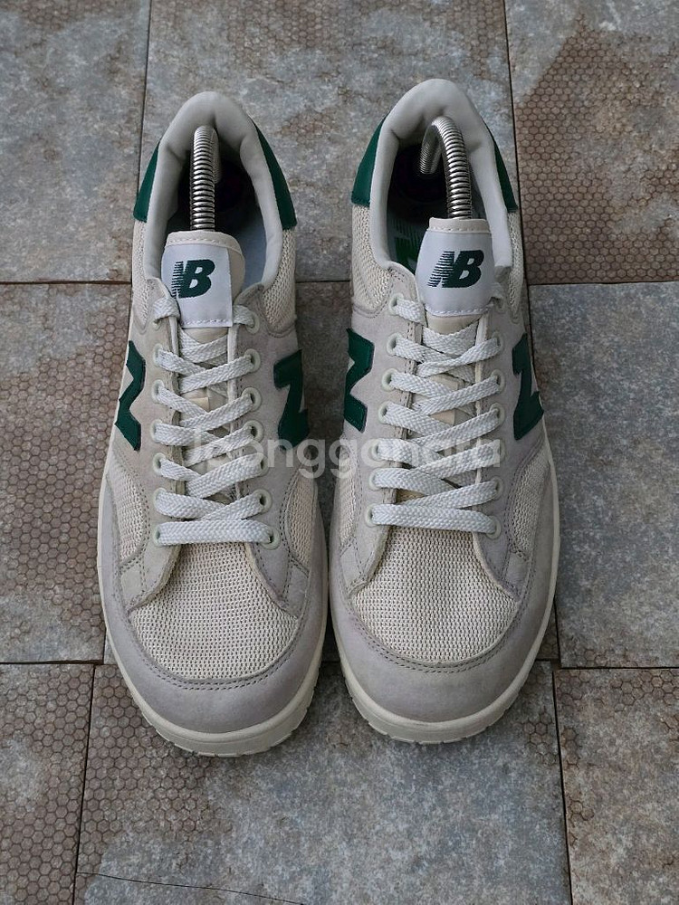(260)뉴발란스 프로코트 베이지 그린 스니커즈 운동화--1