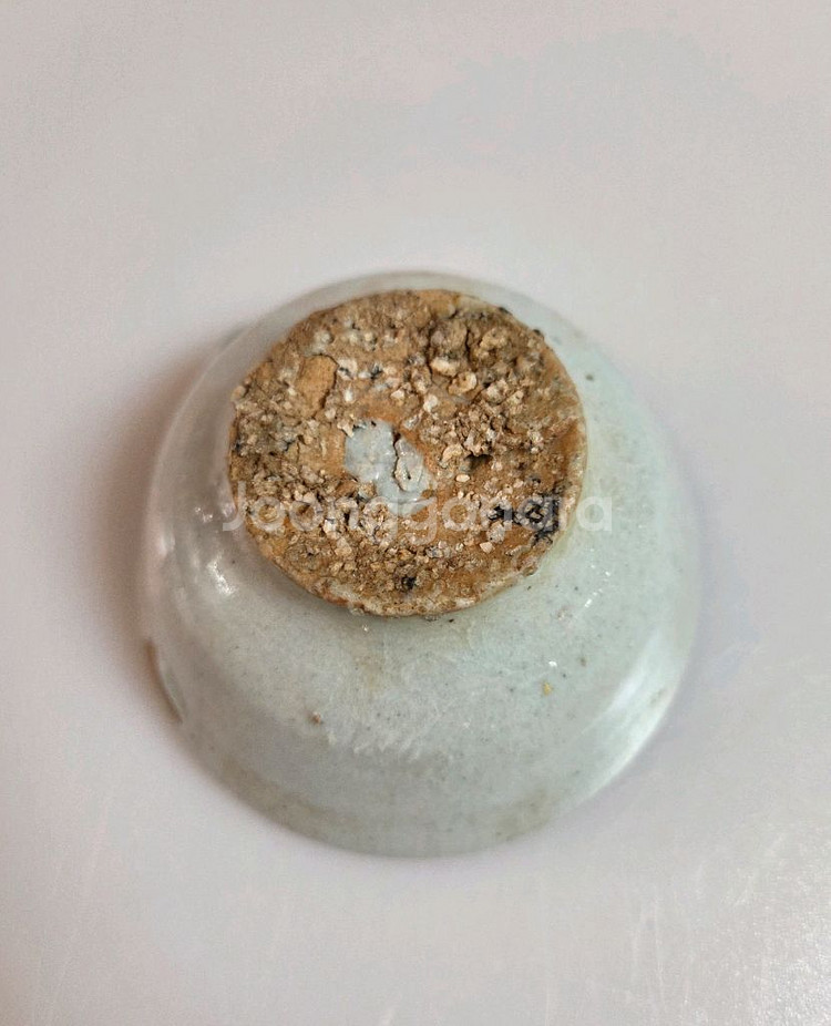 고미술품 조선시대 중기 조선백자 찻잔--4