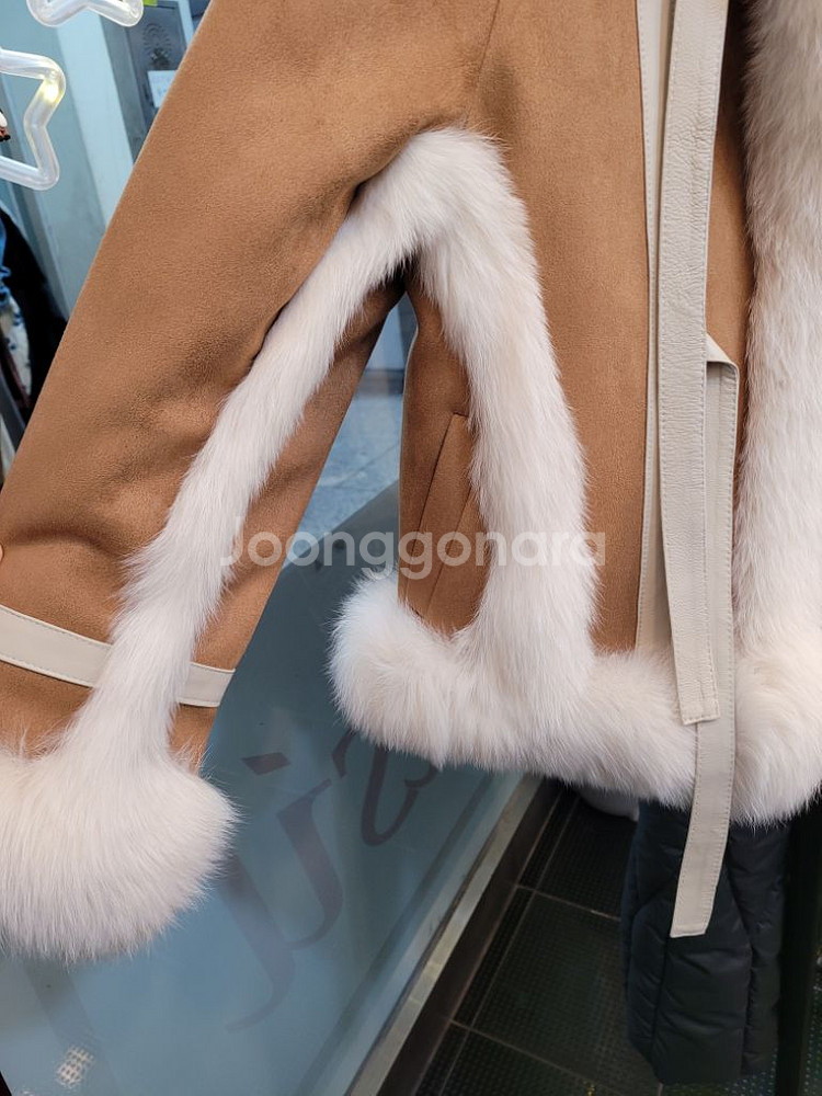 세일 최고급 폭스퍼무스탕코트 안감 무봉제구스다운100--4