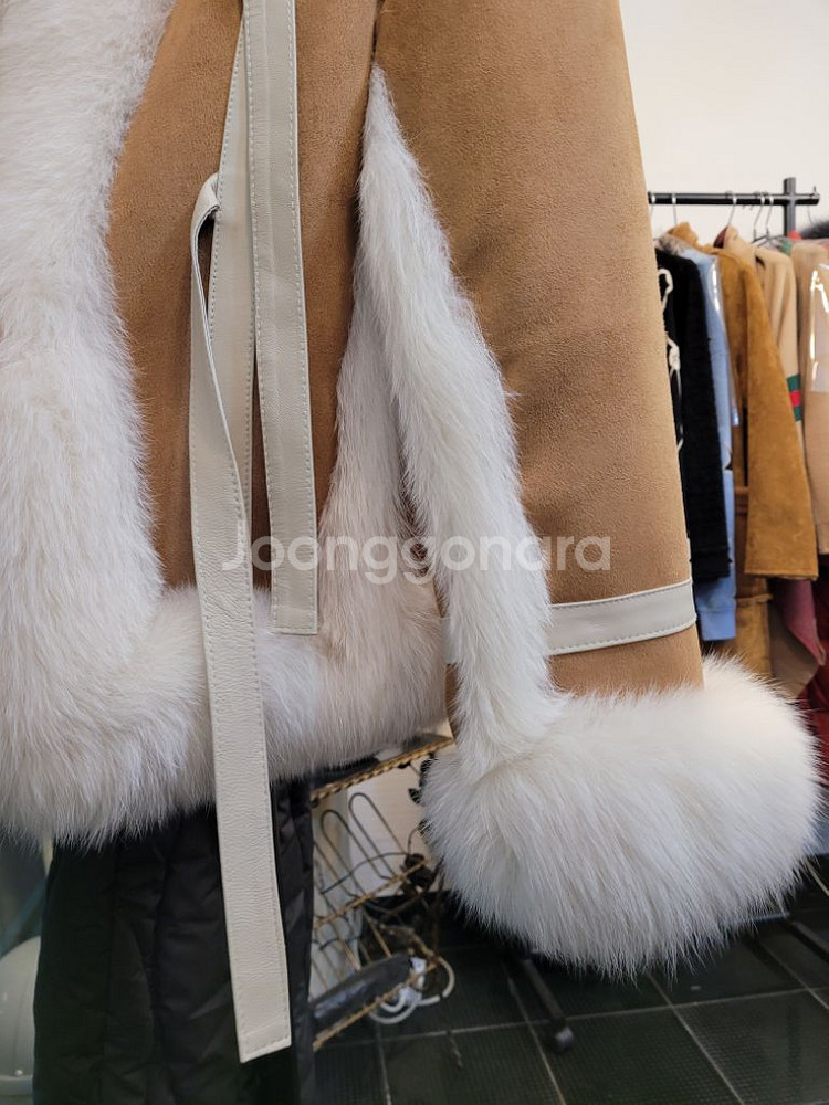 세일 최고급 폭스퍼무스탕코트 안감 무봉제구스다운100--6