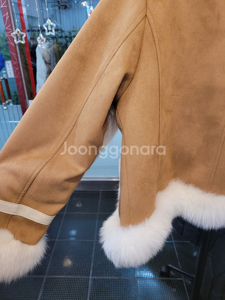 세일 최고급 폭스퍼무스탕코트 안감 무봉제구스다운100--7