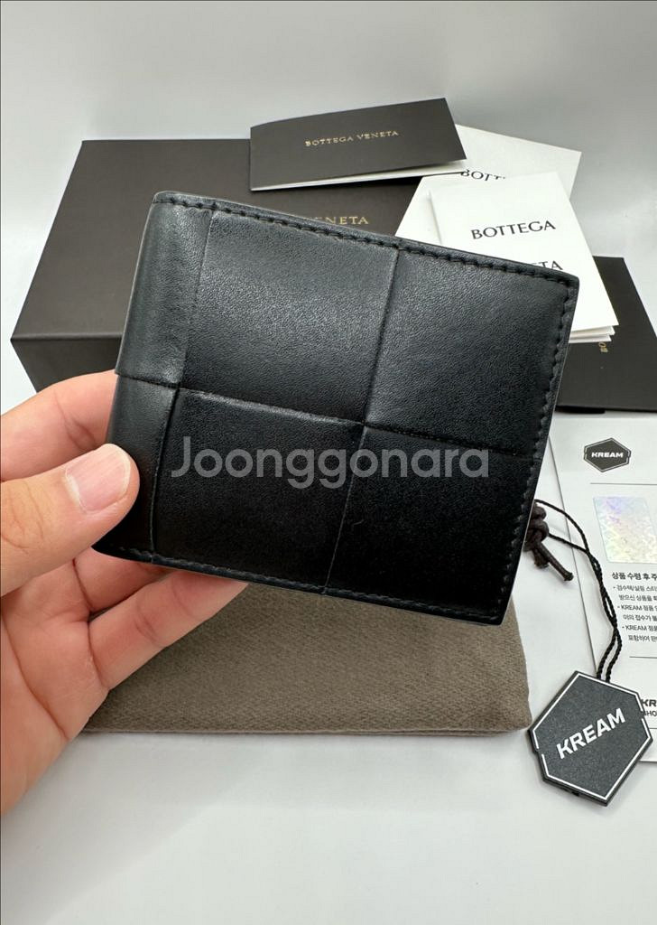 보테가베네타 인트레치아토 빈지갑--0