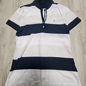 타미힐피거 여성 스트라이프 반팔 카라티