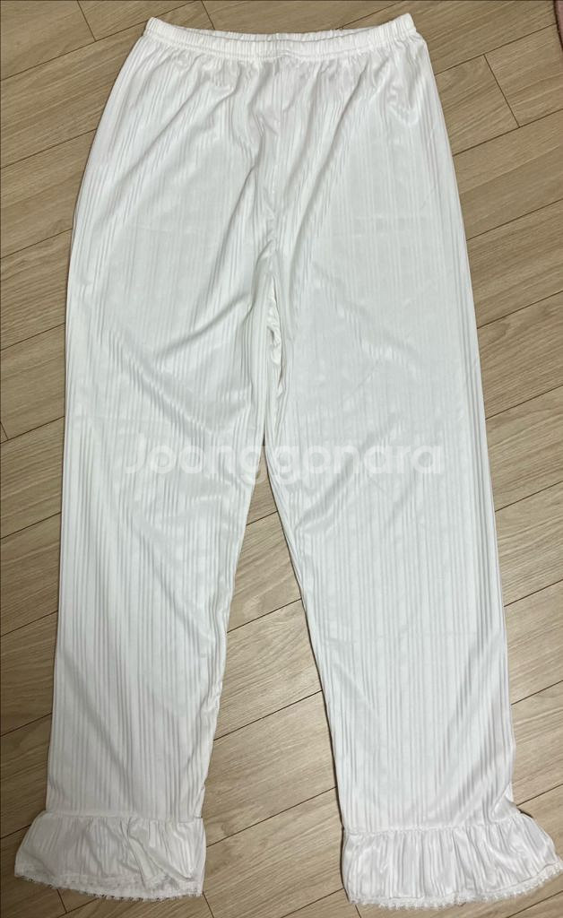 흰색 레이스 잠옷--3