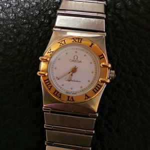 오메가 컨스틸레이션18k금베젤 쿼츠여성시계