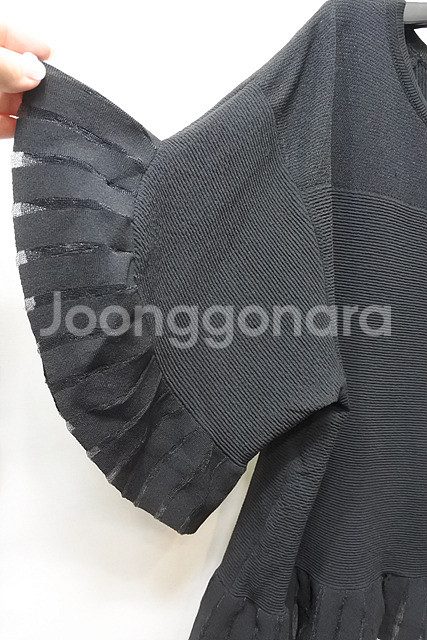 시스템 러플 니트 티셔츠 F--2