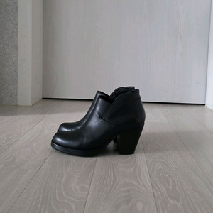 슈콤 마보니 230