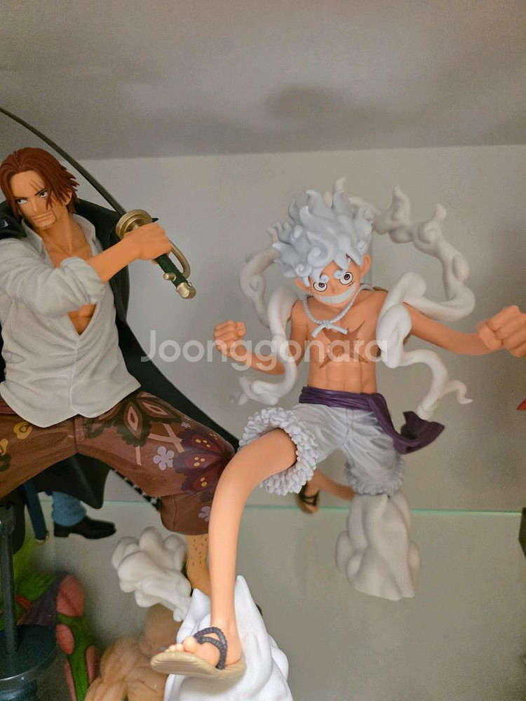 원피스 반다이 피규어 팝니다 일괄판매입니다 총4개--0