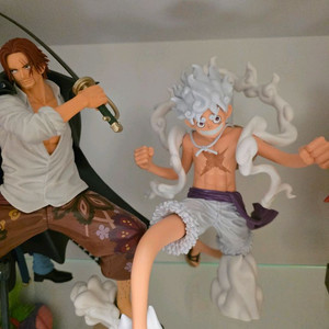 원피스 반다이 피규어 팝니다 일괄판매입니다 총4개