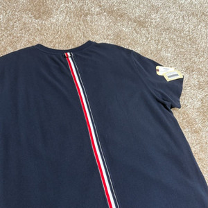 톰브라운 백삼선 반팔티 네이비