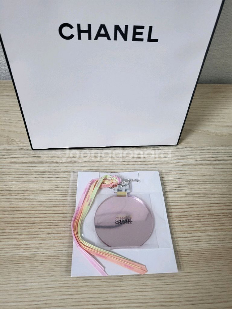 정품) 샤넬 키링 백참 (코스메틱)--0