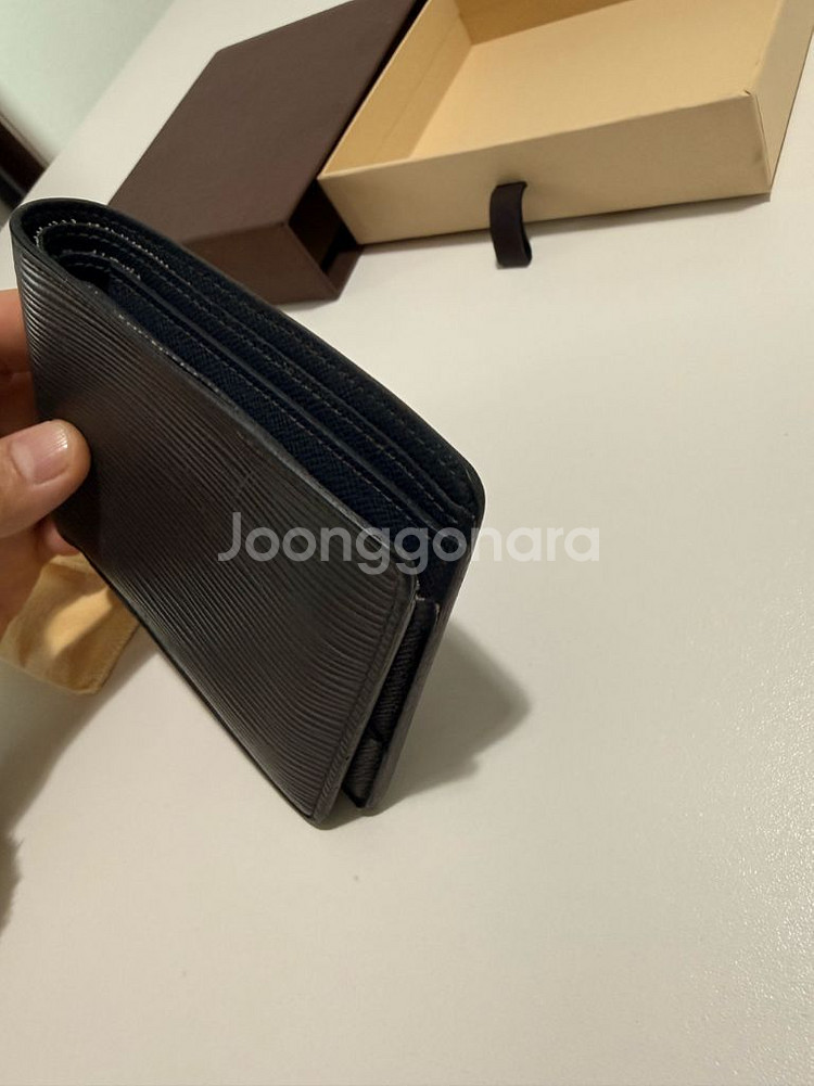 루이비통 지갑 블랙 에피 에삐 반지갑 국내정품--8