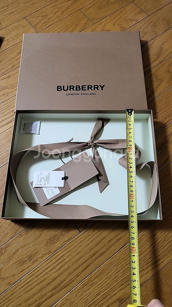 버버리 상자 리본포함 32*25--1