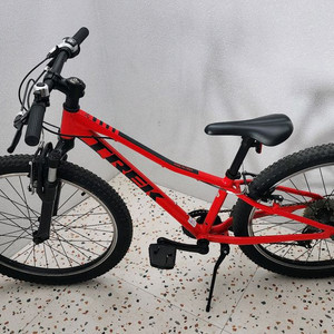 트렉 프리칼리버24