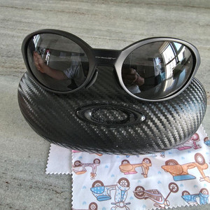 오클리아이자켓 리덕스