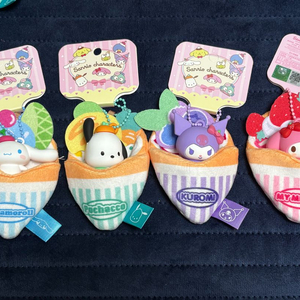 산리오 크레페 굿즈 판매합니다