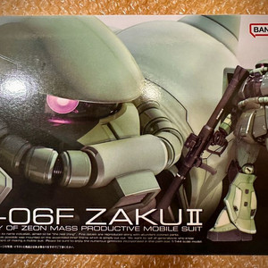 RG 자쿠 II 양산형 건담